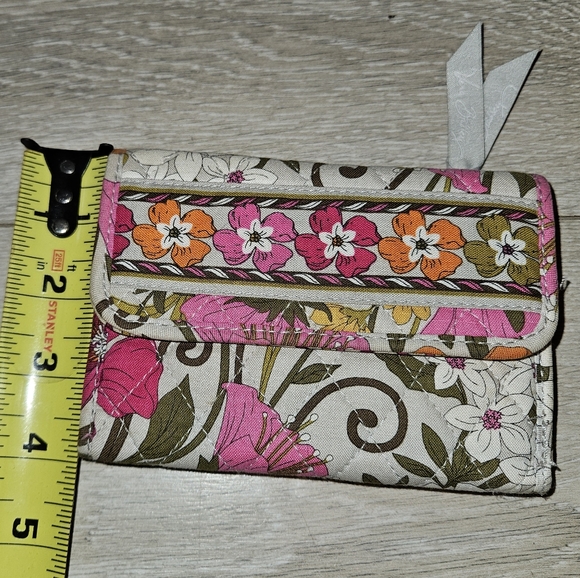 Vera Bradley Euro Trifold Wallet Retired "Tea Garden" Pattern - Picture 7 of 7